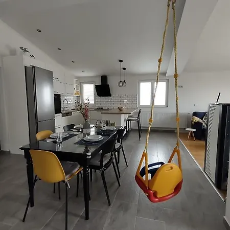 Family Marton Apartment