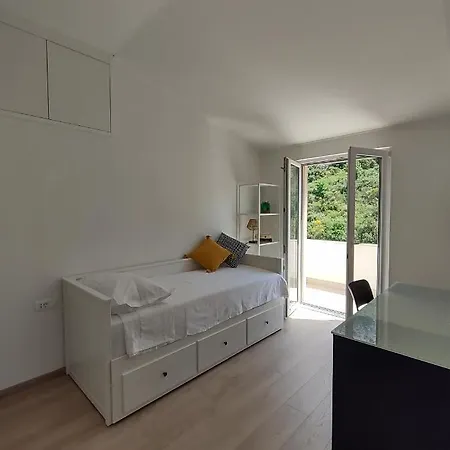 Apartment Family Marton