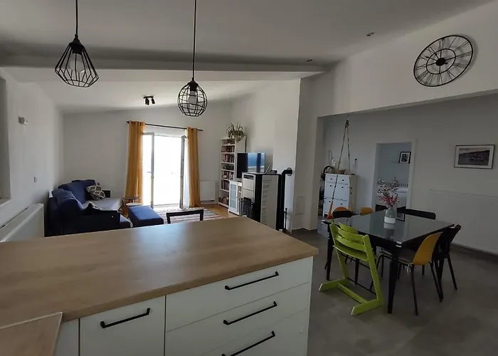 Family Marton * מאקרסקה