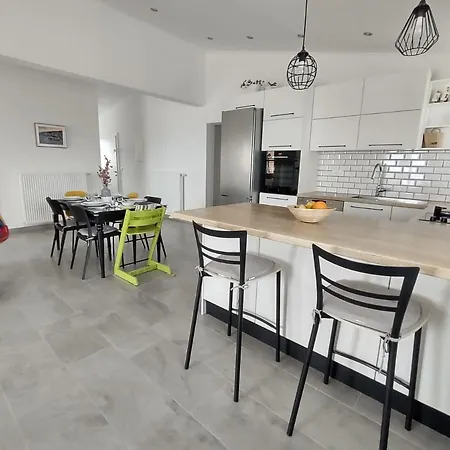 Family Marton * Μακάρσκα