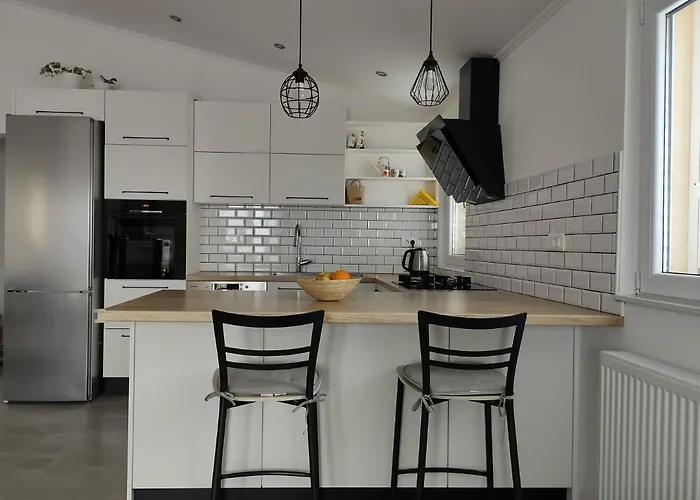 Family Marton * Μακάρσκα